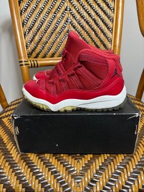 Jordan 11 Win Like PS 378039-623 Sneakers 12C